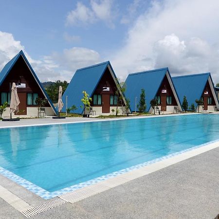 Senta Adventure Camp & Resort Minyak Beku Buitenkant foto